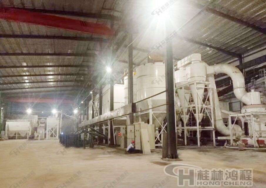 滑石粉，滑石粉碎設(shè)備，磨粉設(shè)備，磨粉機(jī)，雷蒙機(jī)