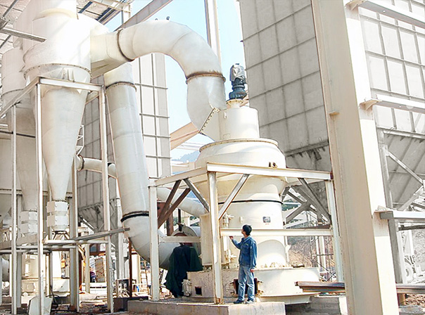 大型非金屬礦磨粉機(jī)廠家，桂林鴻程磨粉機(jī)，磨粉機(jī)，節(jié)能磨粉機(jī)，立磨，超細(xì)磨粉機(jī)，桂林鴻程磨粉機(jī)