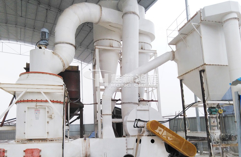 HC1900打礦石粉機(jī)器多少錢一臺(tái) 雷蒙磨粉機(jī)多少錢一臺(tái)？幾萬到幾十萬不等